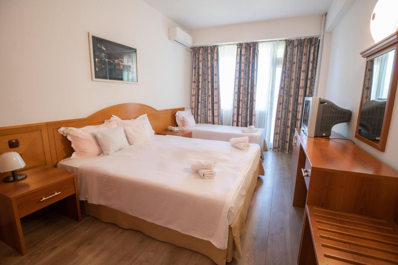 Hotel Tourist - Metropol Lake Resort Ohrid Extérieur photo